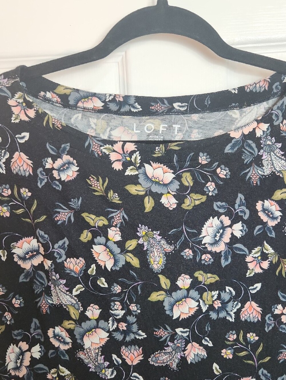 LOFT Black Floral Ruffle-Hem Long Sleeve Top - Picture 2 of 7